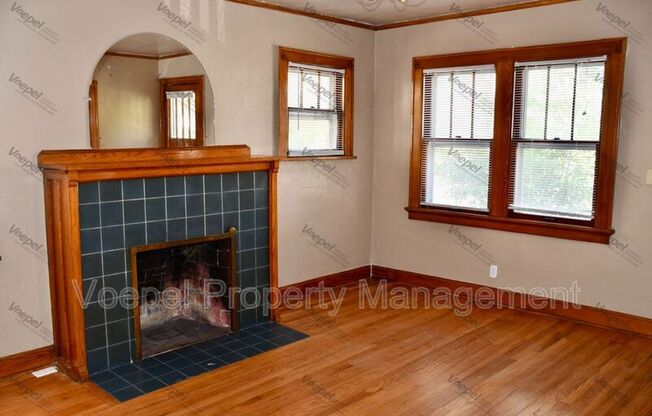 715 E 54th St.
