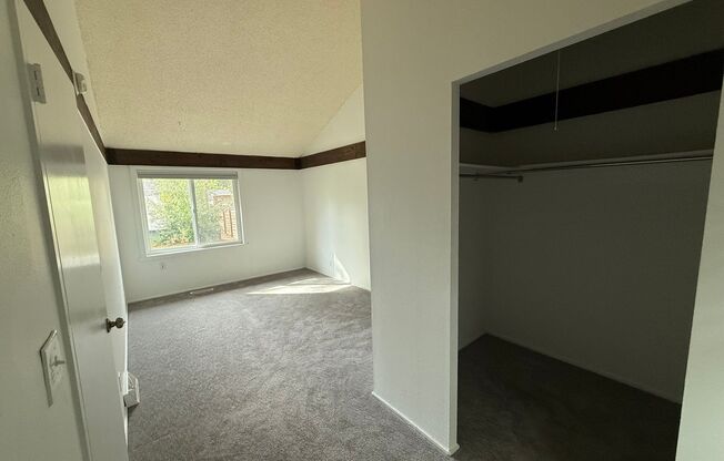 July 2026!!! Great house in S Boulder on quiet cul de sac