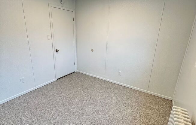 2 beds, 1 bath, $995, Unit 1124 N 21st St - 1A