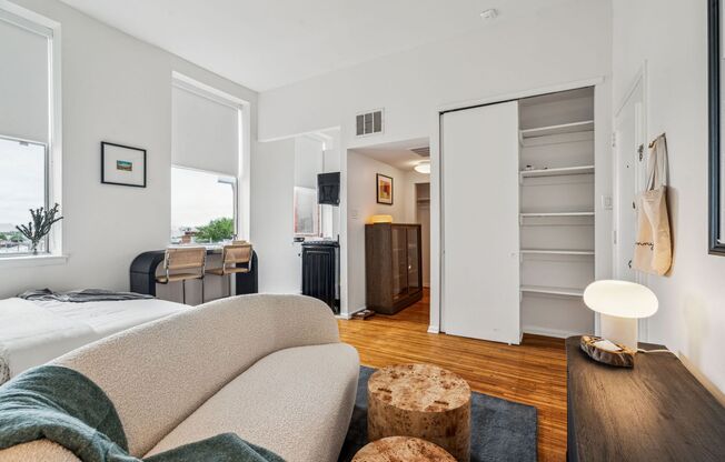 Studio, 1 bath, $1,705, Unit 503