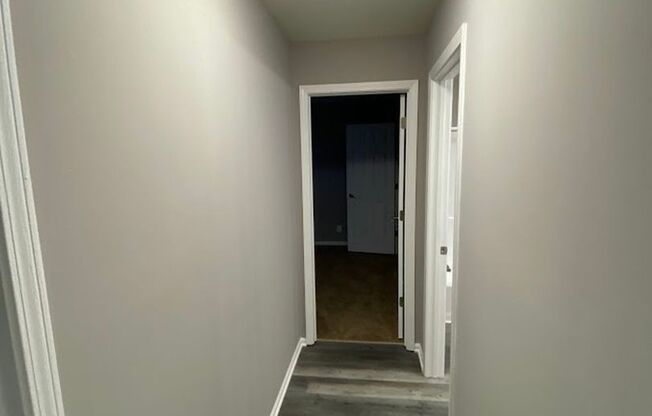2 beds, 1 bath, 1,000 sqft, $1,595, Unit 1167-9