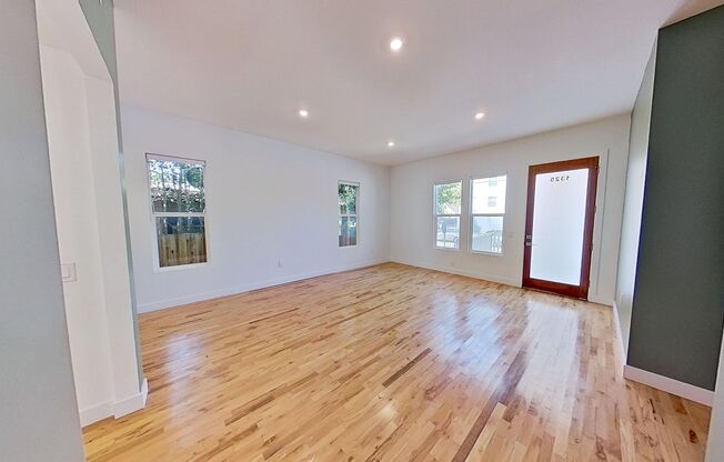1325 N. Bush St.