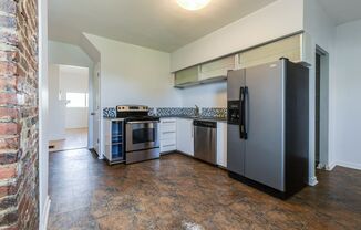 3 beds, 2.5 baths, $1,800, Unit 1