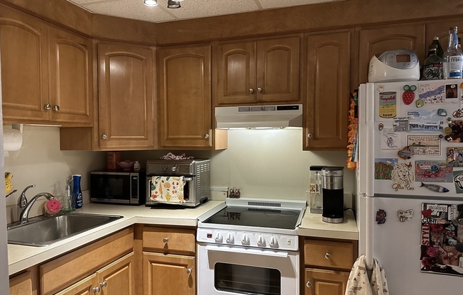 907 Beacon St # 15