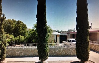 6215 YANDELL DR
