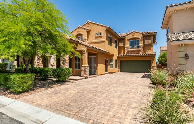 Spacious & Beautiful 3-Bedroom Home in Gated Mountains Edge