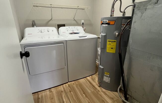 2 beds, 2 baths, 940 sqft, $1,349, Unit 903