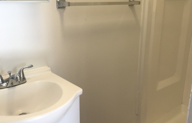 Available Now! Efficiency/Studio-York City