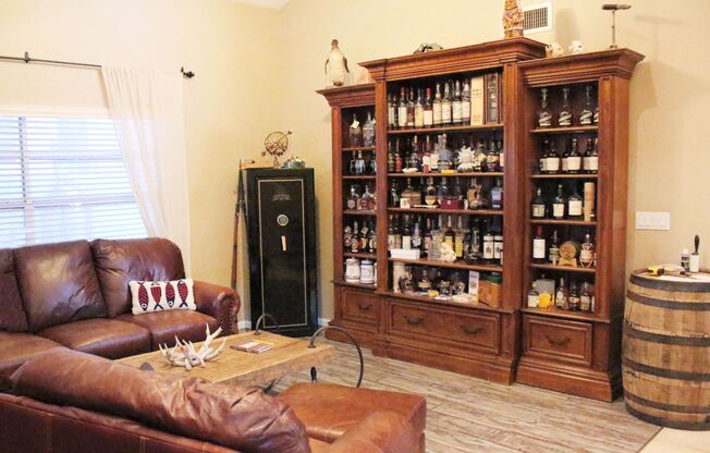 3 beds, 2.5 baths, $2,800