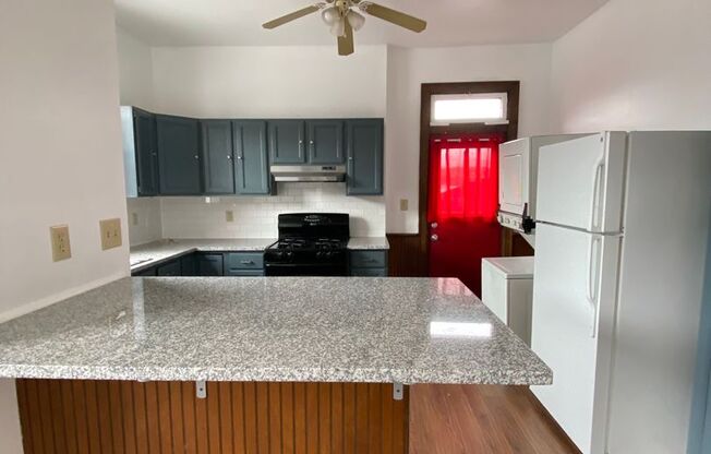 1309 E Carson