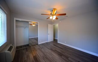 Atrium Court unfurnished bedroom