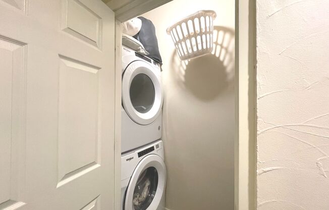 2 beds, 1 bath, $2,145, Unit 101
