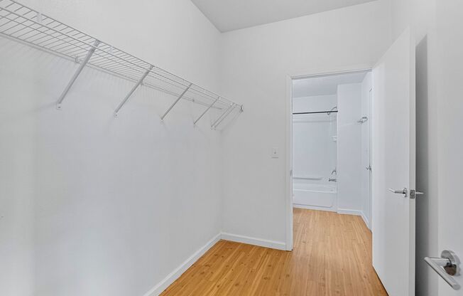 2 beds, 2 baths, 480 sqft, $680, Unit 112 - 2 Bedroom
