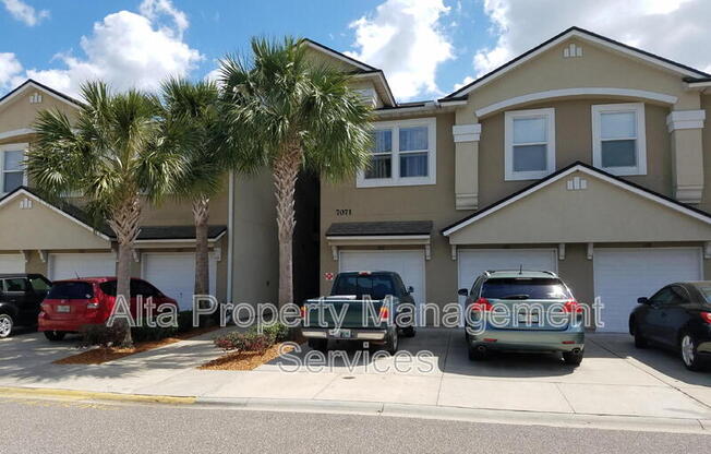 7071 DEER LDG CIR