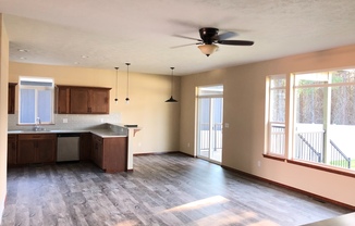 3 beds, 2 baths, $2,595