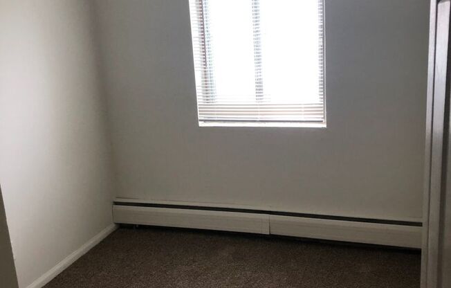 1 bed, 1 bath, 770 sqft, $1,345, Unit 00 - K- 6