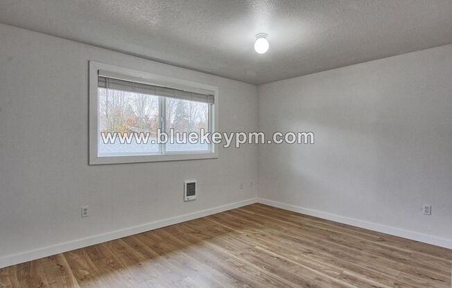 2 beds, 1 bath, $1,495, Unit APARTMENT # 3