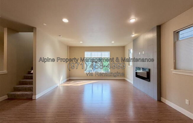 4 beds, 3.5 baths, 1,950 sqft, $2,600