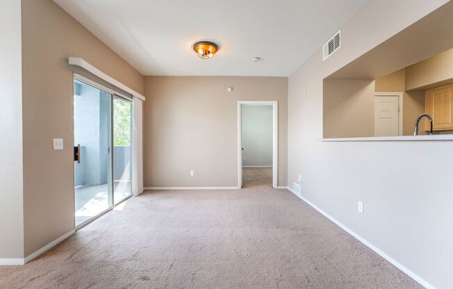 2 beds, 2 baths, $1,350, Unit UNIT 2099
