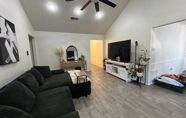 3 beds, 2 baths, $2,000