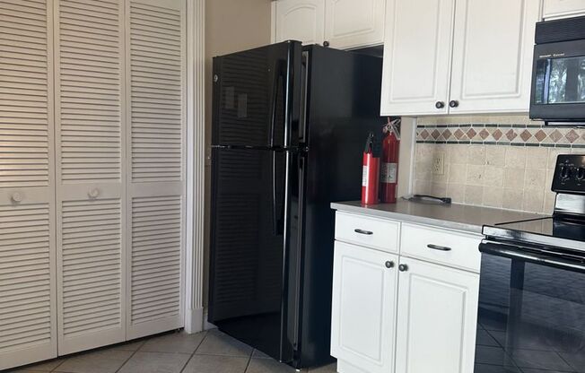 2 beds, 2 baths, $1,800