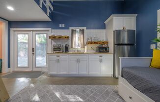 Furnished Loft Studio in Old Seminole Heights!