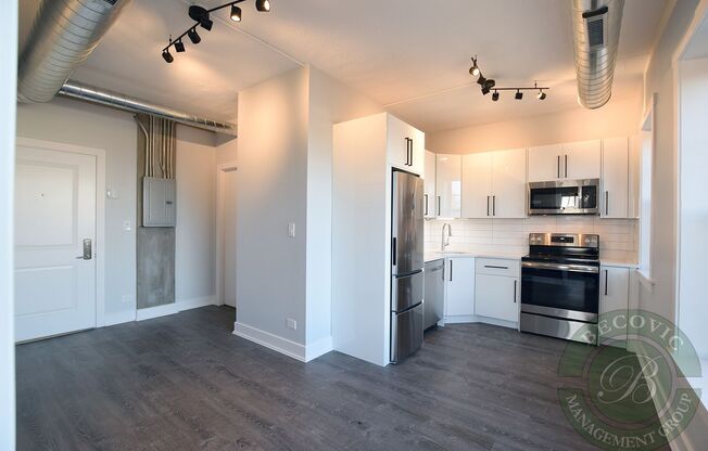 1 bed, 1 bath, 338 sqft, $1,775, Unit 207