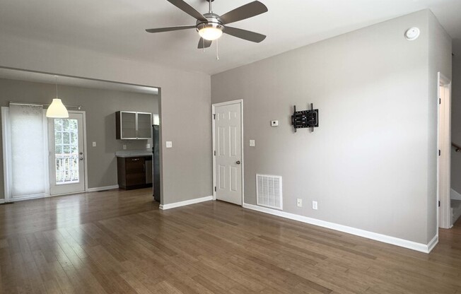 526 S 1 ST