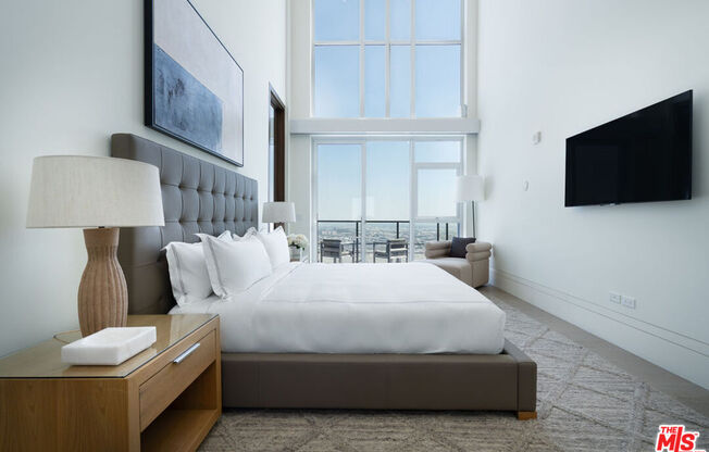 6 beds, 9.5 baths, 19,313 sqft, $80,000, Unit PH
