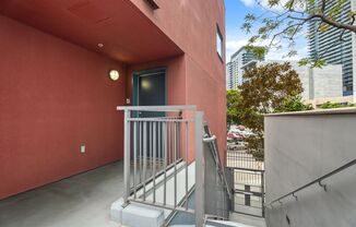 Modern 2-Bedroom Condo with Premium Amenities in Downtown San Diego