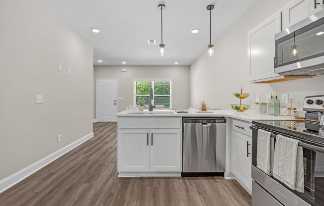 3 beds, 3 baths, 1,325 sqft, $1,545, Unit Trenton Commons # 2209