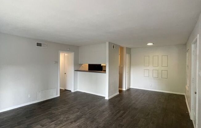2 beds, 2 baths, 931 sqft, $1,195, Unit 05-0502