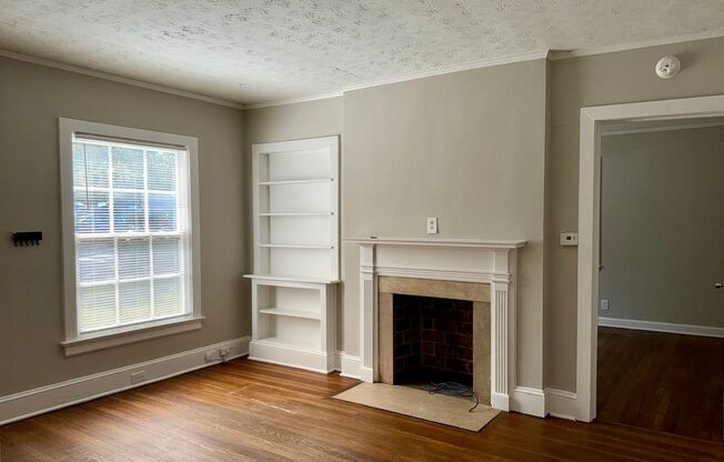 Three Bed/1 Bath Bungalow at Georgia Tech/Atlantic Station!