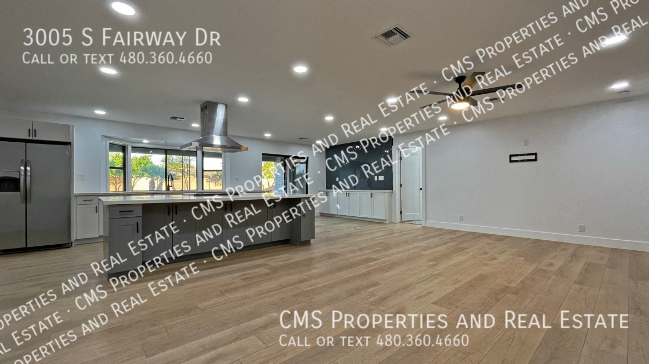 3005 S FAIRWAY DR