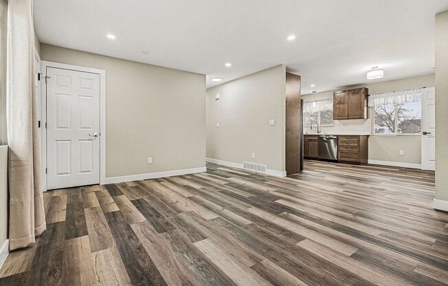 Remodeled Corner House In Westlake Neighborhood