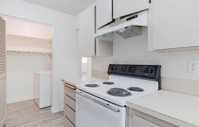 2 beds, 2 baths, 986 sqft, $1,695, Unit 1403