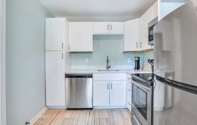 2 beds, 1 bath, $1,850, Unit Unit 2 (B)