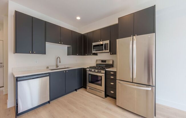 New Construction 2 Bedroom 2 Bath Townhome with 360' Rooftop view