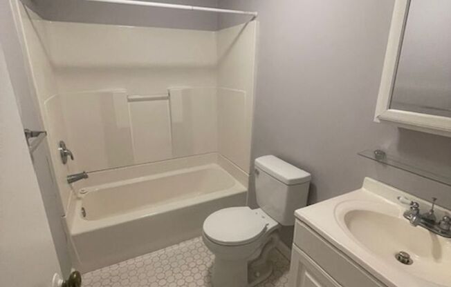 1 bed, 1.5 baths, $1,425, Unit 1