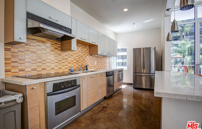 Studio, 1 bath, 660 sqft, $2,700, Unit 609