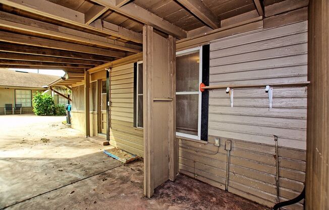 Available now!  Near downtown!