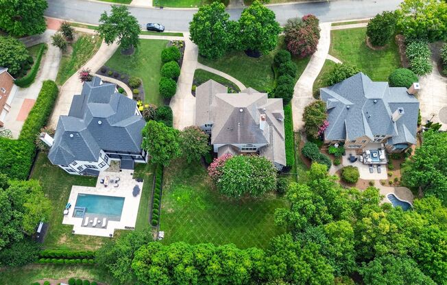 4 beds, 3.5 baths, $6,300