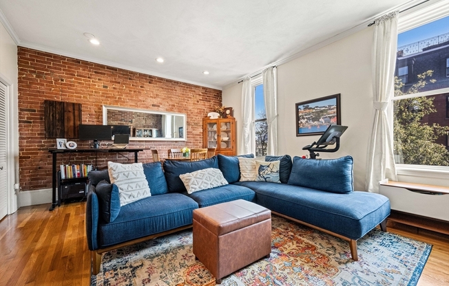 35 HIGH ST