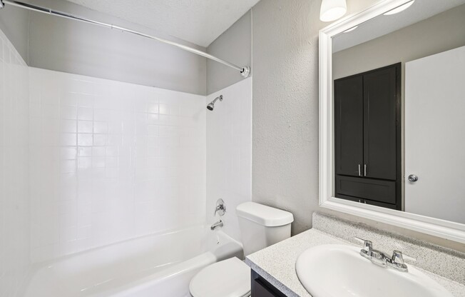 Studio, 1 bath, 483 sqft, $600