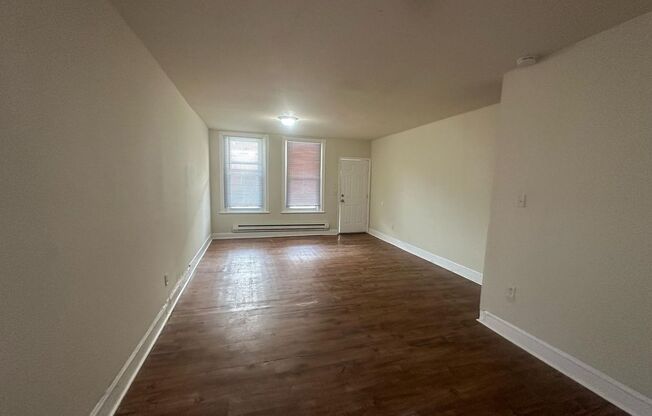 3 BED 1.5 BATH HOME FOR RENT.