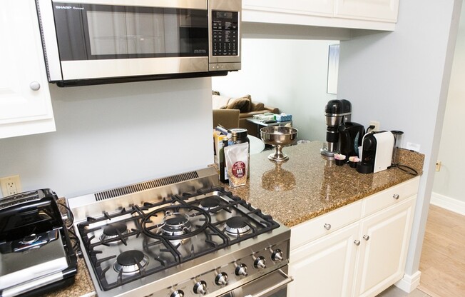 1 bed, 2 baths, 1,067 sqft, $5,250, Unit 507