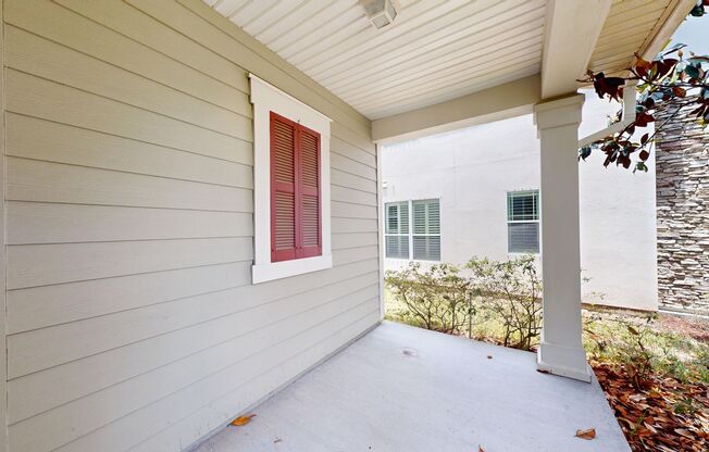 Beautiful 4 bedroom, 2.5 bathroom home in Greenleaf Village at Nocatee!