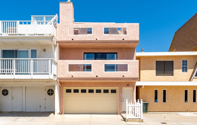 Oxnard | Silver Strand Beach | 4 Bed + 2.5 Bath | OCEAN VIEWS | 316 Ocean