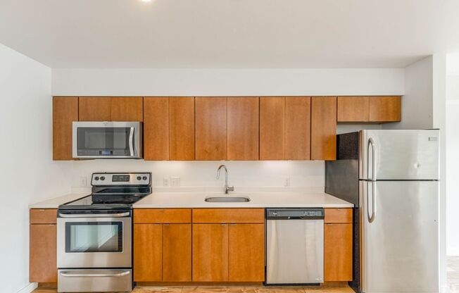 1 bed, 1 bath, 678 sqft, $1,599