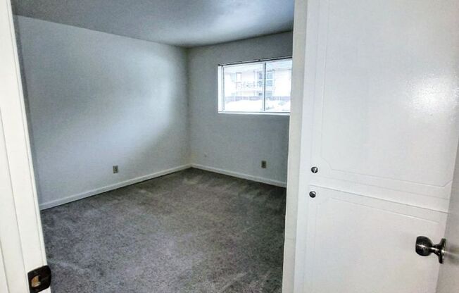 2 beds, 2 baths, 988 sqft, $2,175, Unit 122
